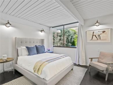 Malibu Luxury Rental Sleeps 12 Guests.
